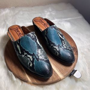 Zodiac Faux Snake Skin Leather Mules Size 8